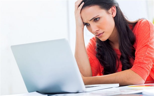 woman-worried-laptop.jpg