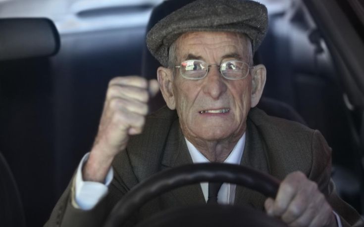 re-concerned-elderly-driver_91f7ea1d3c6e052c.jpg